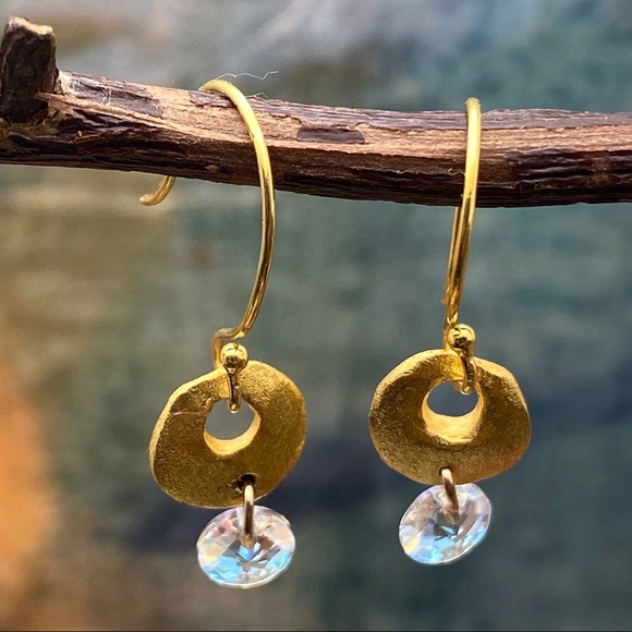 Matana handmade 24k gold and crystal earrings - Picture 3 of 6
